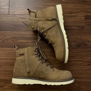 Harley-Davidson Men's Denway 5" WP Beige Motorcycle Riding Boots size 10.5